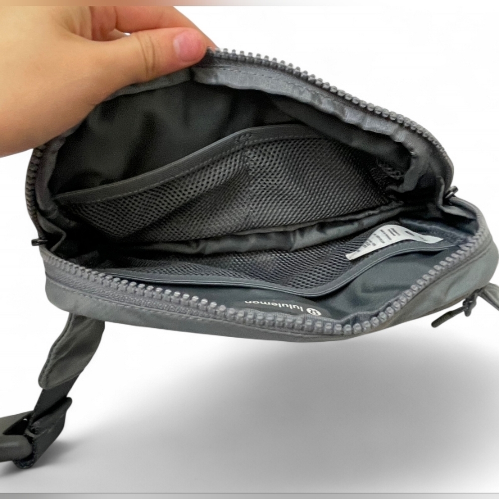 lululemon athletica Charcoal Belt Bag - Picture 3 of 7